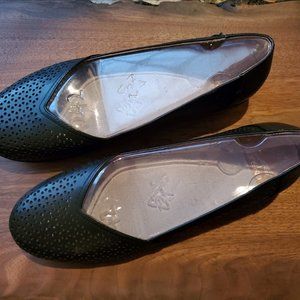 Neely Nappa Black Flats Dansko